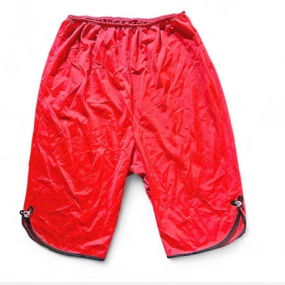 1960s Deena’s Fine Lingerie Red Nylon Bloomers With Black Bow Detail